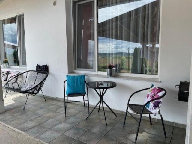 Arthaus Roenoek Apartment Ronok ภายนอก รูปภาพ