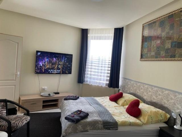 Arthaus Roenoek Apartment Ronok ภายนอก รูปภาพ